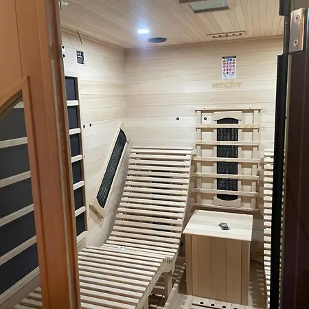 Rekreacni Dum U Skritku Villa Mlade Buky Exterior photo